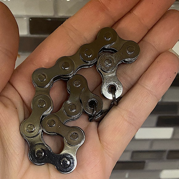 STAINLESS STEEL BIKE CHAIN BRACELET - Picture 5 of 6